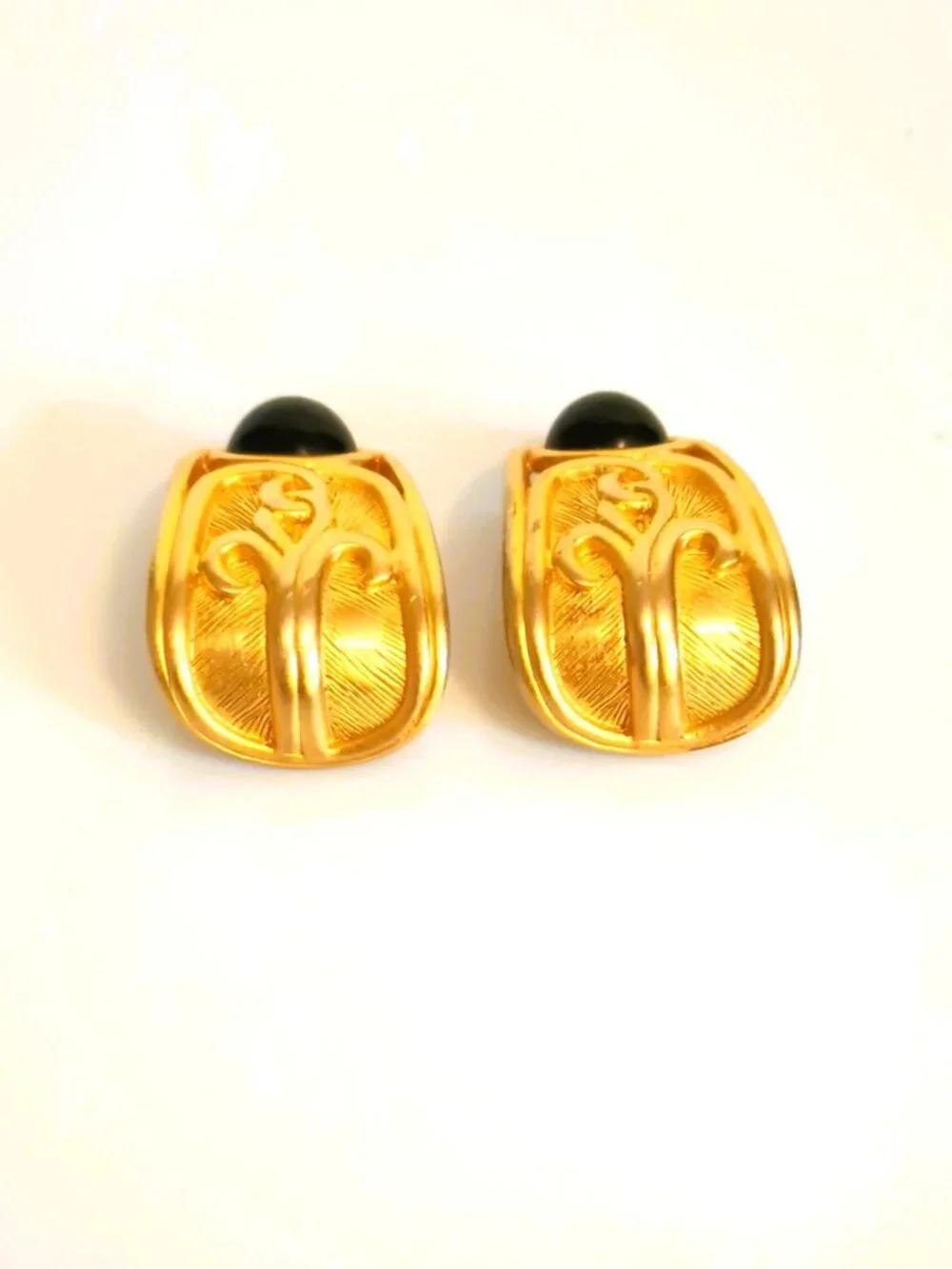 Vintage Gold Tone Etched Earrings Large Black Cabochon Clip Ons